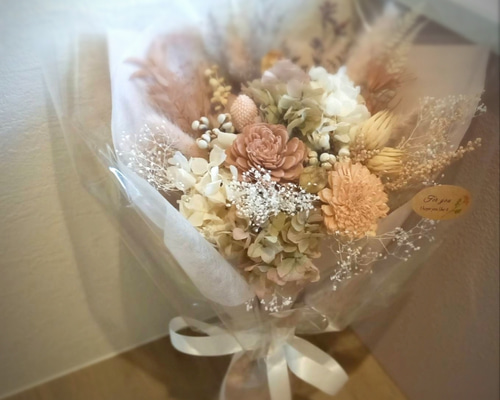 再販』プリザーブドフラワーとドライフラワーの花束 ブーケ スワッグ