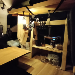 キャンプや車中泊などアウトドアで活躍！　天然木の折り畳み式カウンターテーブル　サイズS　 8枚目の画像