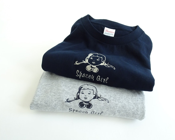 雙色刺繡長袖T卹 <太空女孩> 第3張的照片
