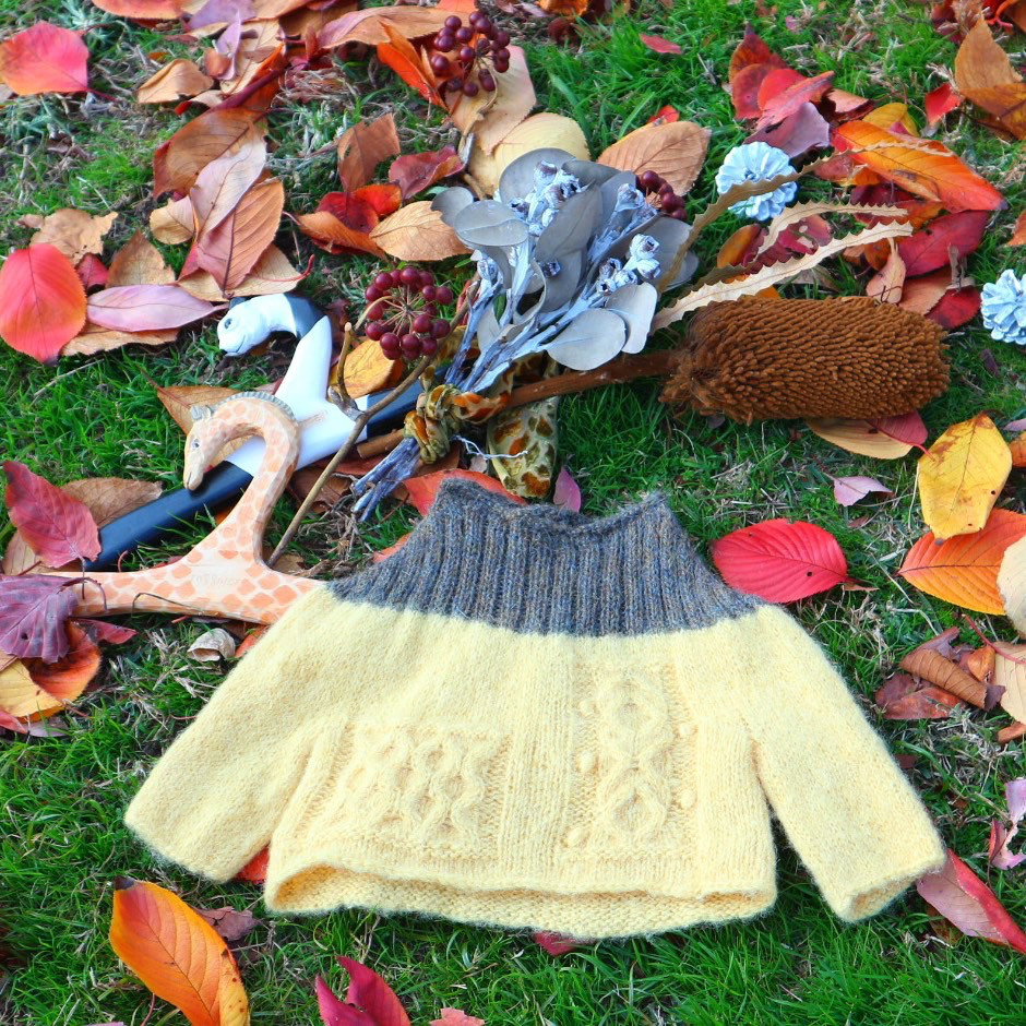 手編みベビーセーター