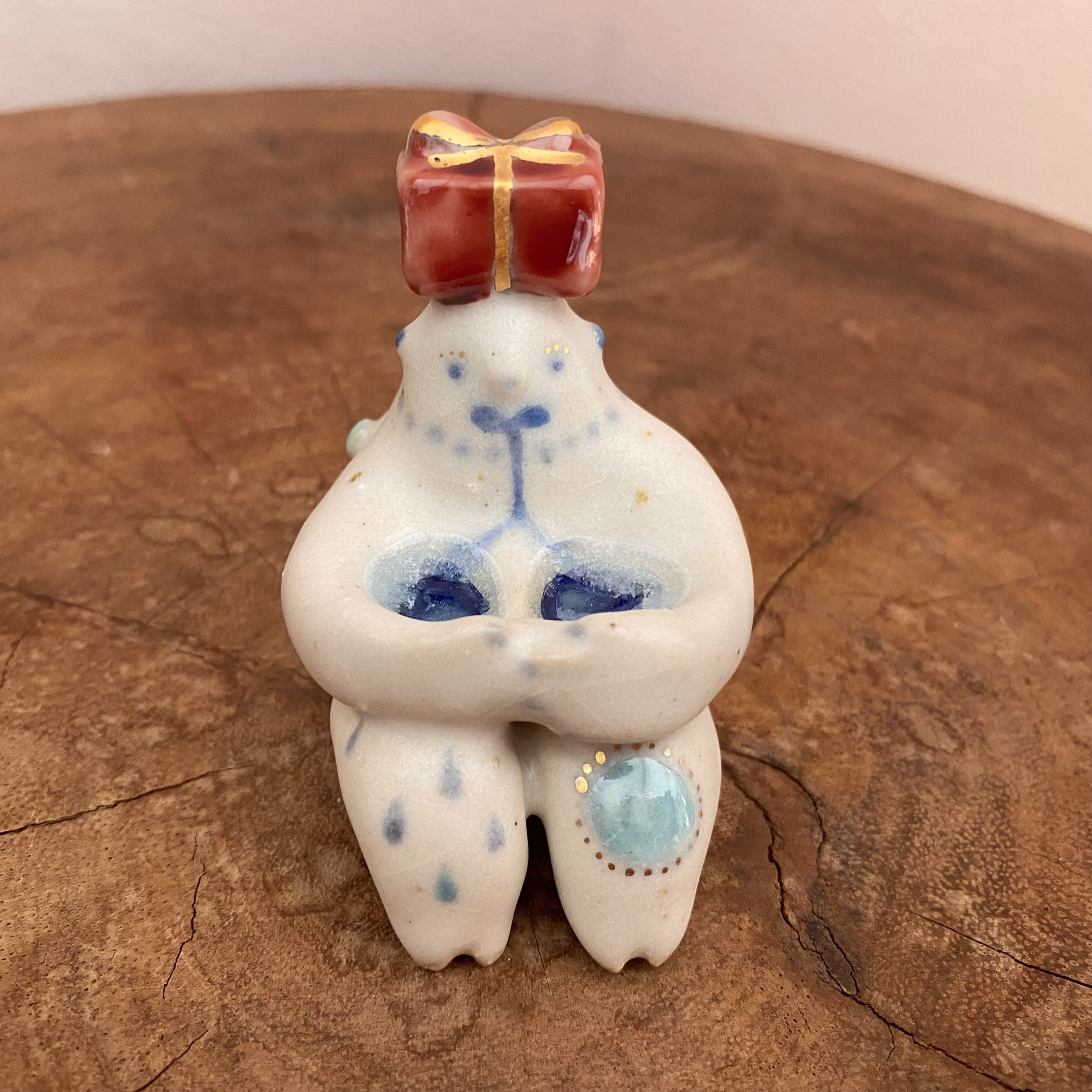 プレゼントのこびと【置物】