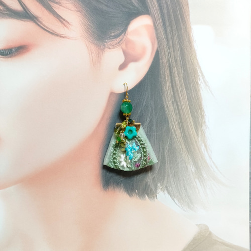 グリーン 緑 花 フラワー リボン ピアス イヤリング 1点物アクセサリー