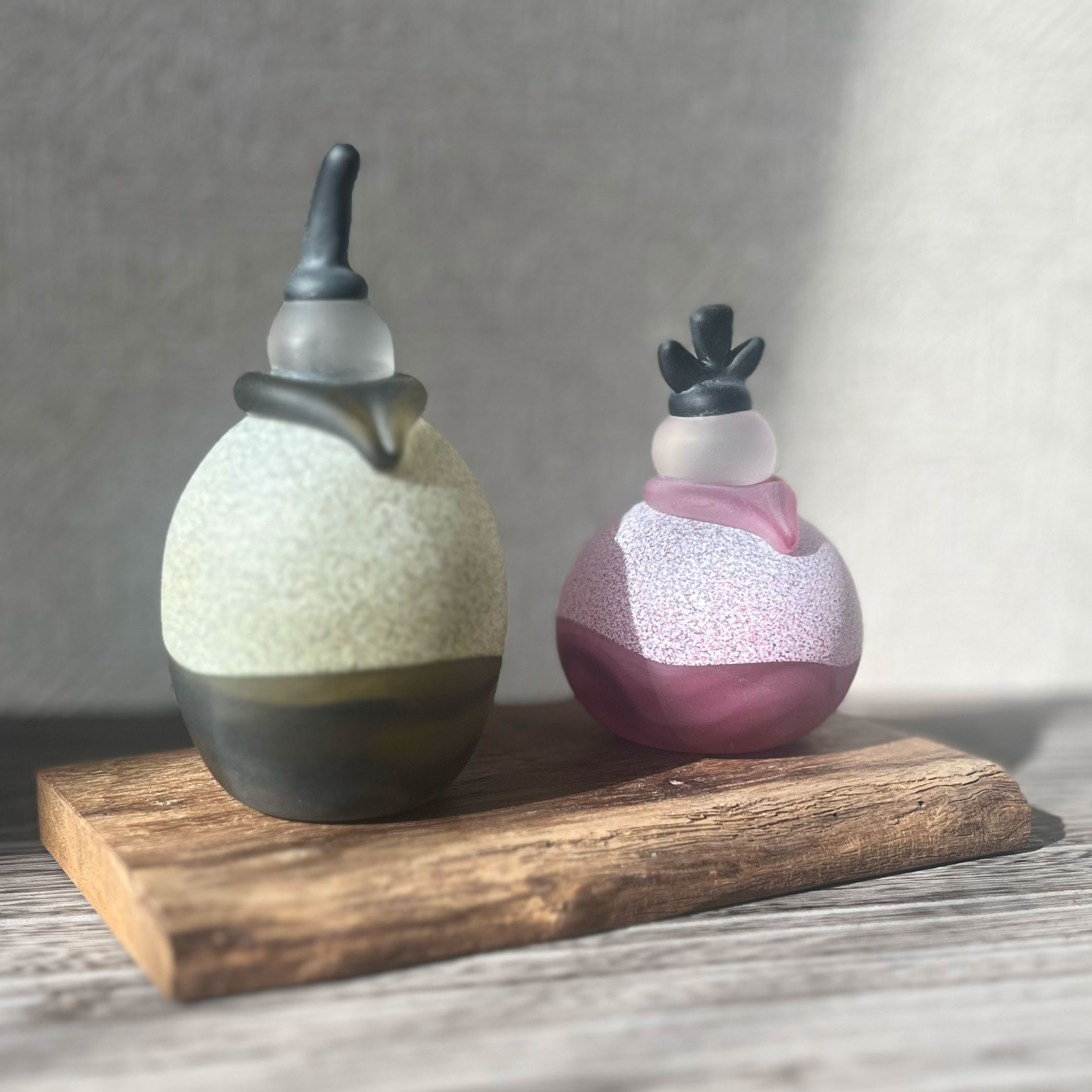 ひな人形〜砂器〜（飾り台付き）