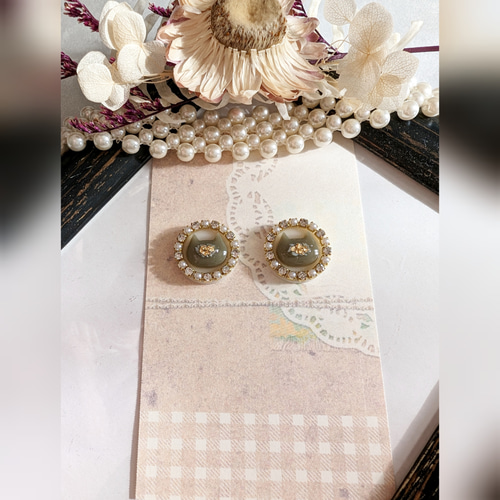 ☆ロールケーキとsweets猫ちゃんピアス☆ ニャンニャンロールケーキ〈エンジェルキャット〉 – i-BLOOM