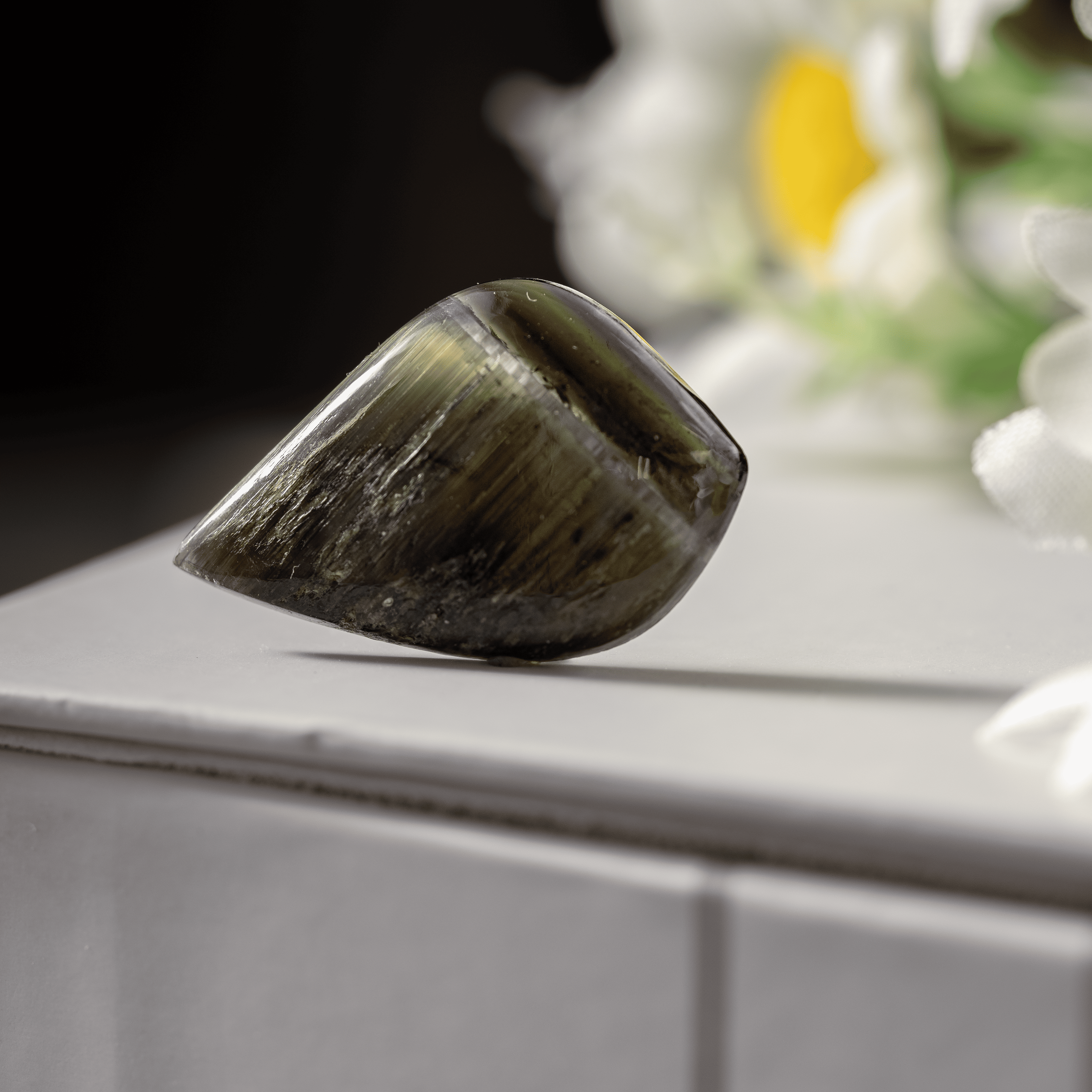 【シックでミステリアスな輝き】キャッツアイトルマリン 14.15ct
