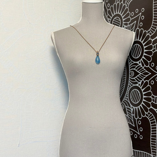 静雫』アクアマリンとダークブルーアクアマリンのマクラメ