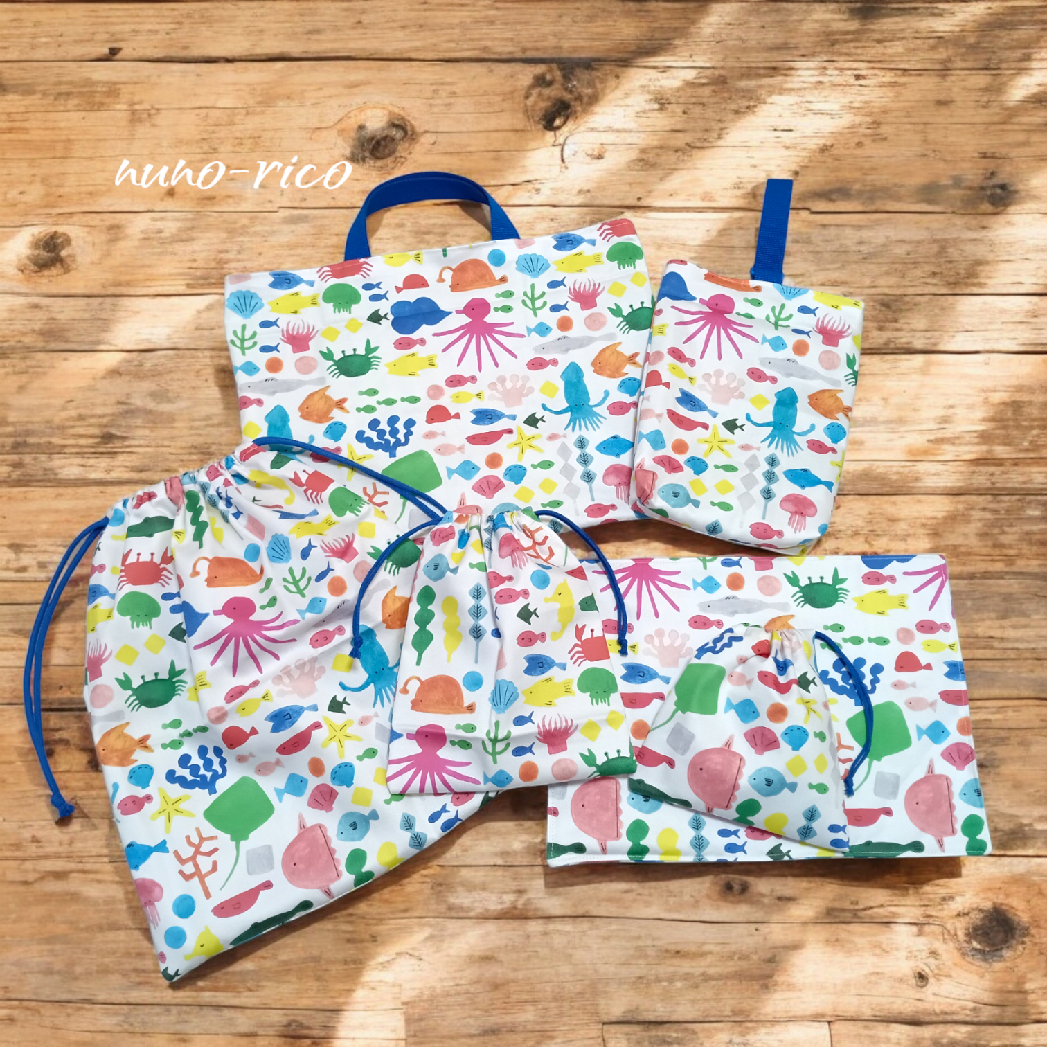 43-29◆送料無料♪◆新作2025◆充実６点セット◆バッグ靴袋お着替え袋給食袋コップ袋マット◆カラフルお魚＊海の生き物