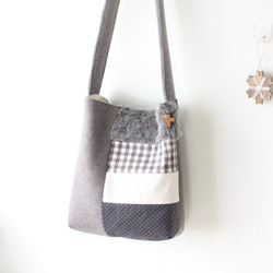 aratama ホワイト パッチワーク ショルダーバッグ パッチワーク ショルダーバッグ の人気通販｜Creema(クリーマ) 国内