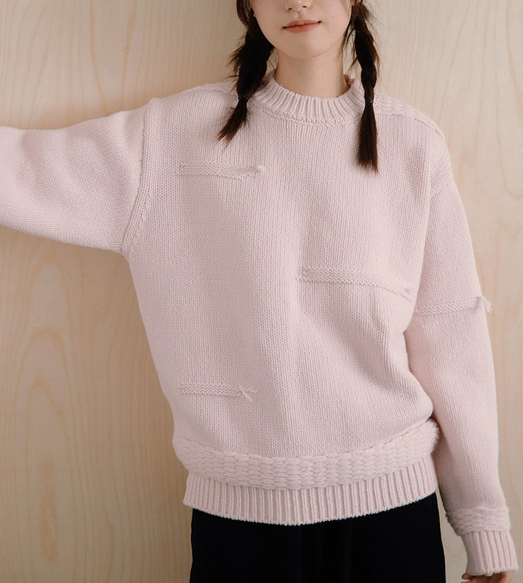 立体編み＆フリンジの一味違うニット使い♪クルーネックセーター ピンク