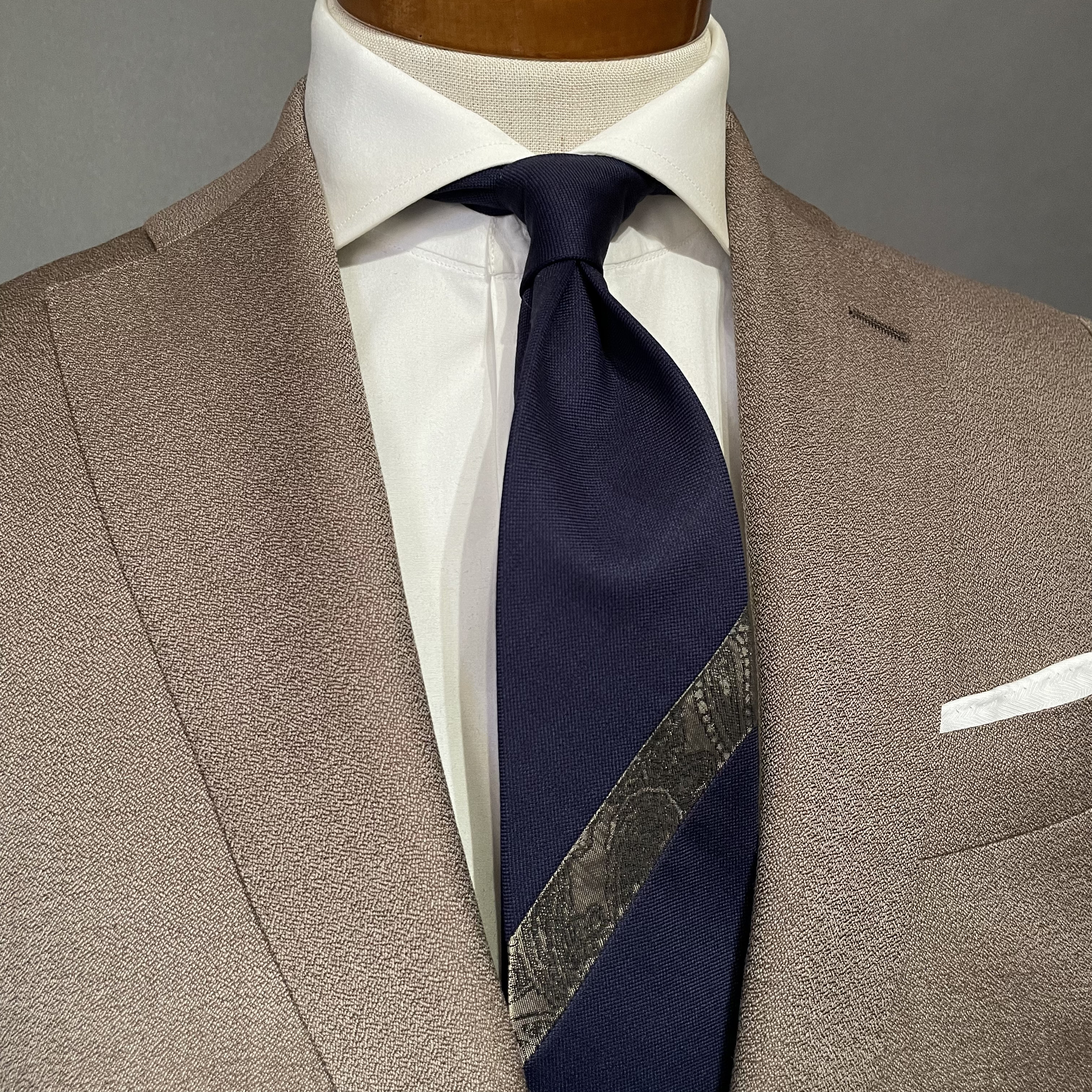 【受注製作】ネイビー　ペイズリー　バイカラー　ネクタイ　プレゼント　ギフト【別途】名入れ　メッセージ　イニシャル　刺繍