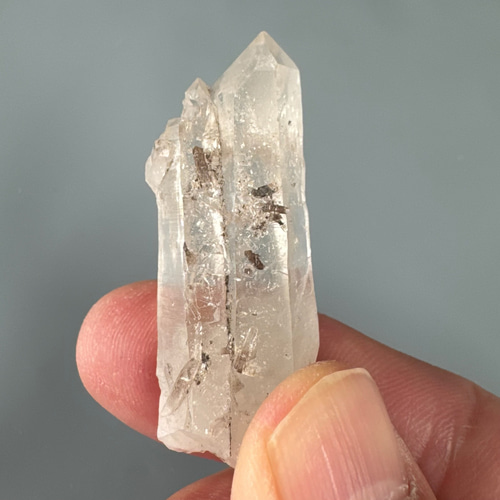 ガネーシュヒマール産 ヒマラヤ水晶 44ミリ 原石ポイント tg888 天然石