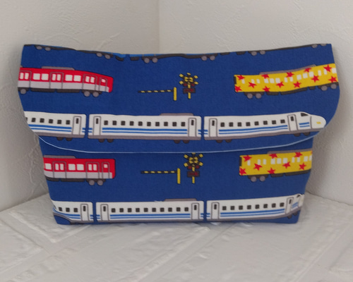 出し入れ簡単 横入れお弁当袋【電車〜ブルー】封筒型 お弁当袋