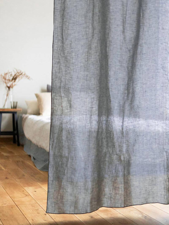 薄くて透けにくいリネンのクリップ留めカーテン（Lサイズ　130×230cm）　目隠し　間仕切　のれん 7枚目の画像