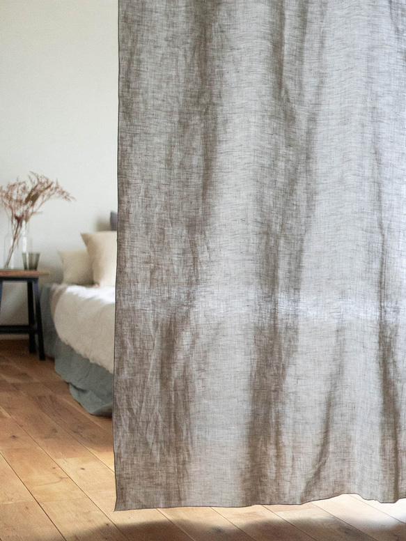 薄くて透けにくいリネンのクリップ留めカーテン（Lサイズ　130×230cm）　目隠し　間仕切　のれん 17枚目の画像