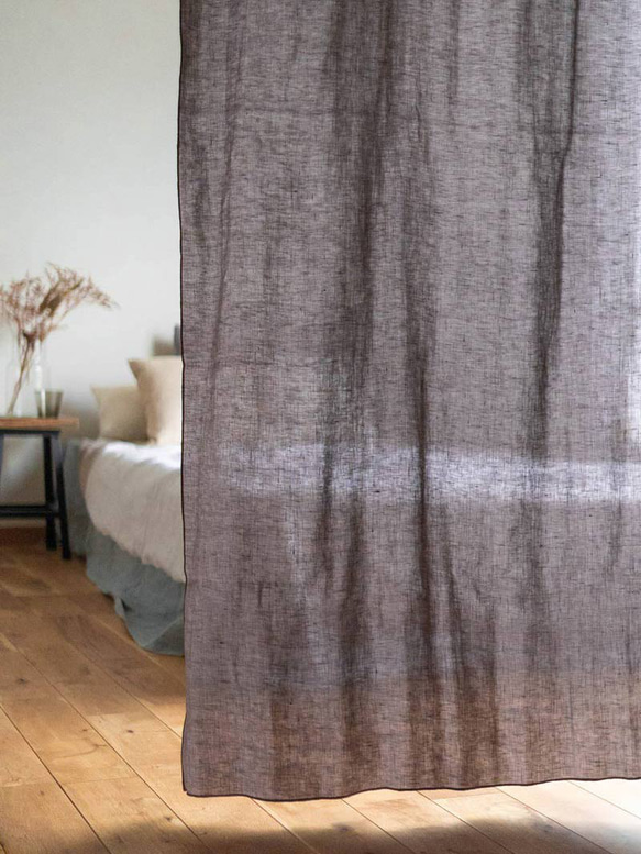 薄くて透けにくいリネンのクリップ留めカーテン（Lサイズ　130×230cm）　目隠し　間仕切　のれん 9枚目の画像