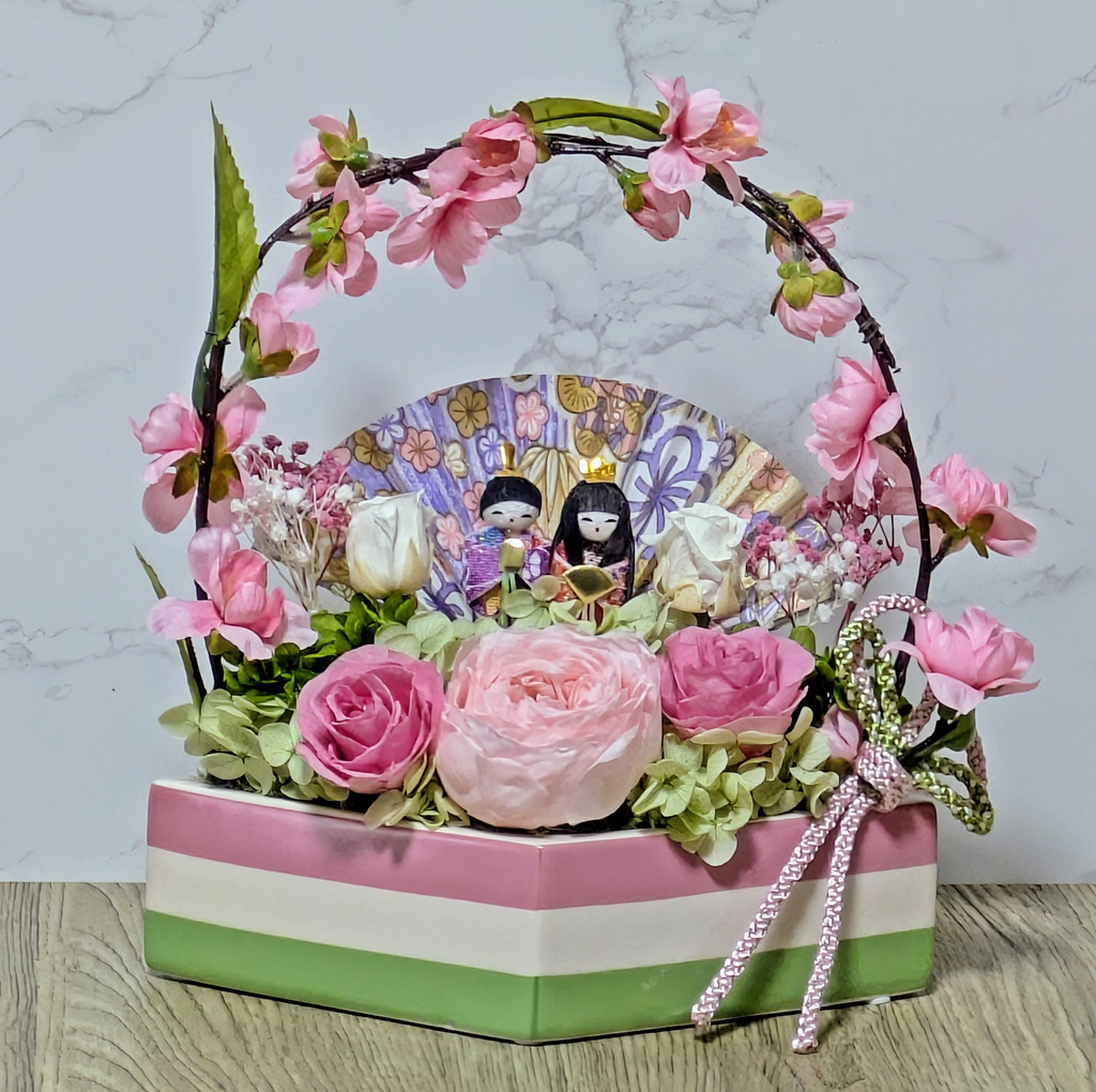 春の訪れを告げるひな祭りアレンジ　　～大～