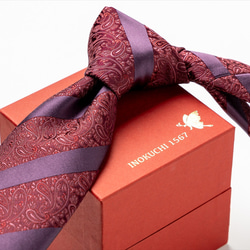 シルクネクタイ ペイズリーストライプ柄 エンジ ギフト ネーム刺繍