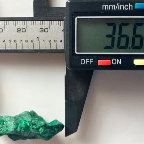 ベルベットマラカイト コンゴ産 山 マラカイト原石 刚果 孔雀石