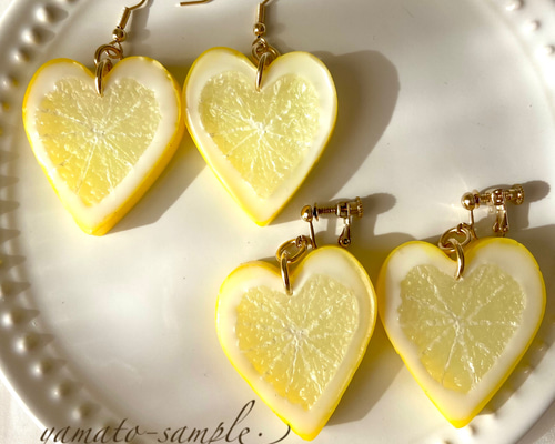 大きなレモンとレモン猫ピアス 71a9a0477ccd945d9e1b3eb735614f