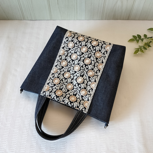 ブラックWデニム♡刺繍のリボンバッグ♡ストーン付き デニムバッグ インド刺繍リボンがお洒落 きちんと感のある布
