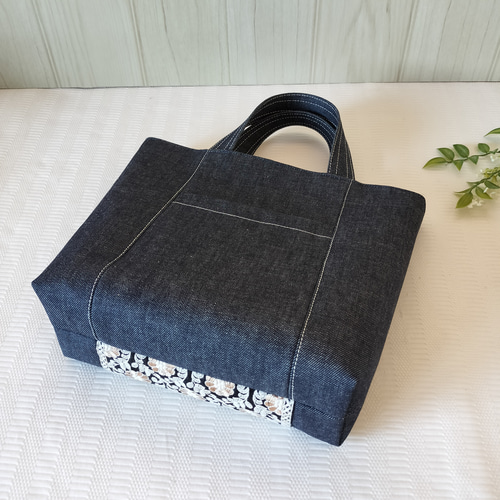 デニムバッグ インド刺繍リボンがお洒落 きちんと感のある布