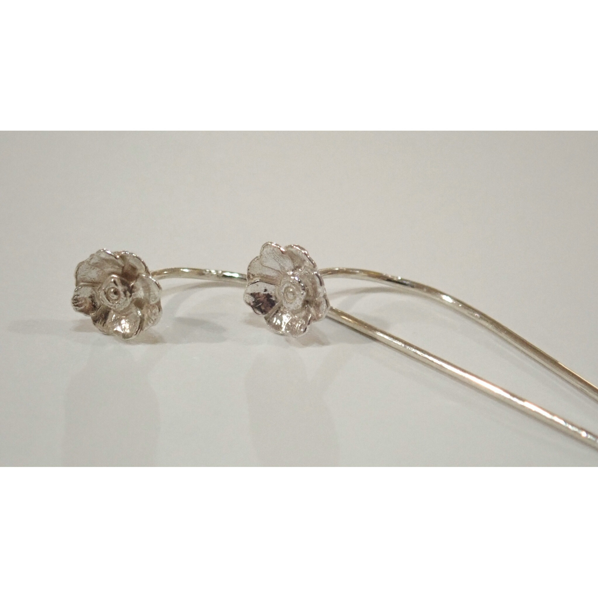 Anemone SV Fook Earrings