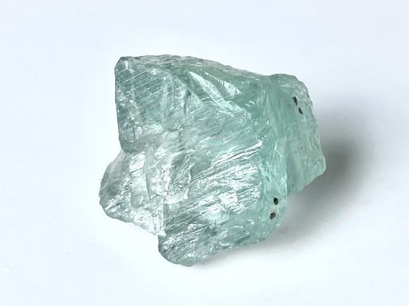 アルーシャサンストーン タンザニア産 グリーンフェルスパー原石 ①