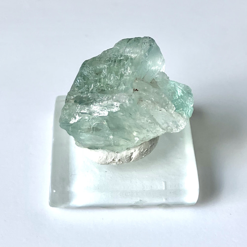 アルーシャサンストーン タンザニア産 グリーンフェルスパー原石 ①