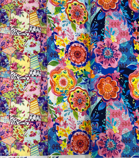 「Flower Patchesシリーズ ポップで色鮮やかな３枚セット」　moda生地　カットクロス 2枚目の画像