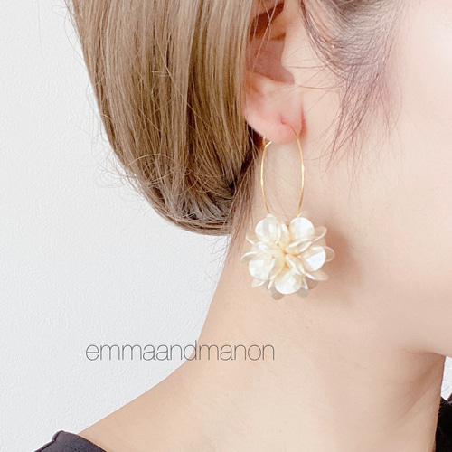 ✨ショートヘヤにおすすめ✨ フラワー シンプル フープ ピアス（フープ