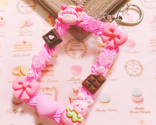 ハンドメイド】ホイップデコ 羽子板 いちごうさぎ ホイップデコ