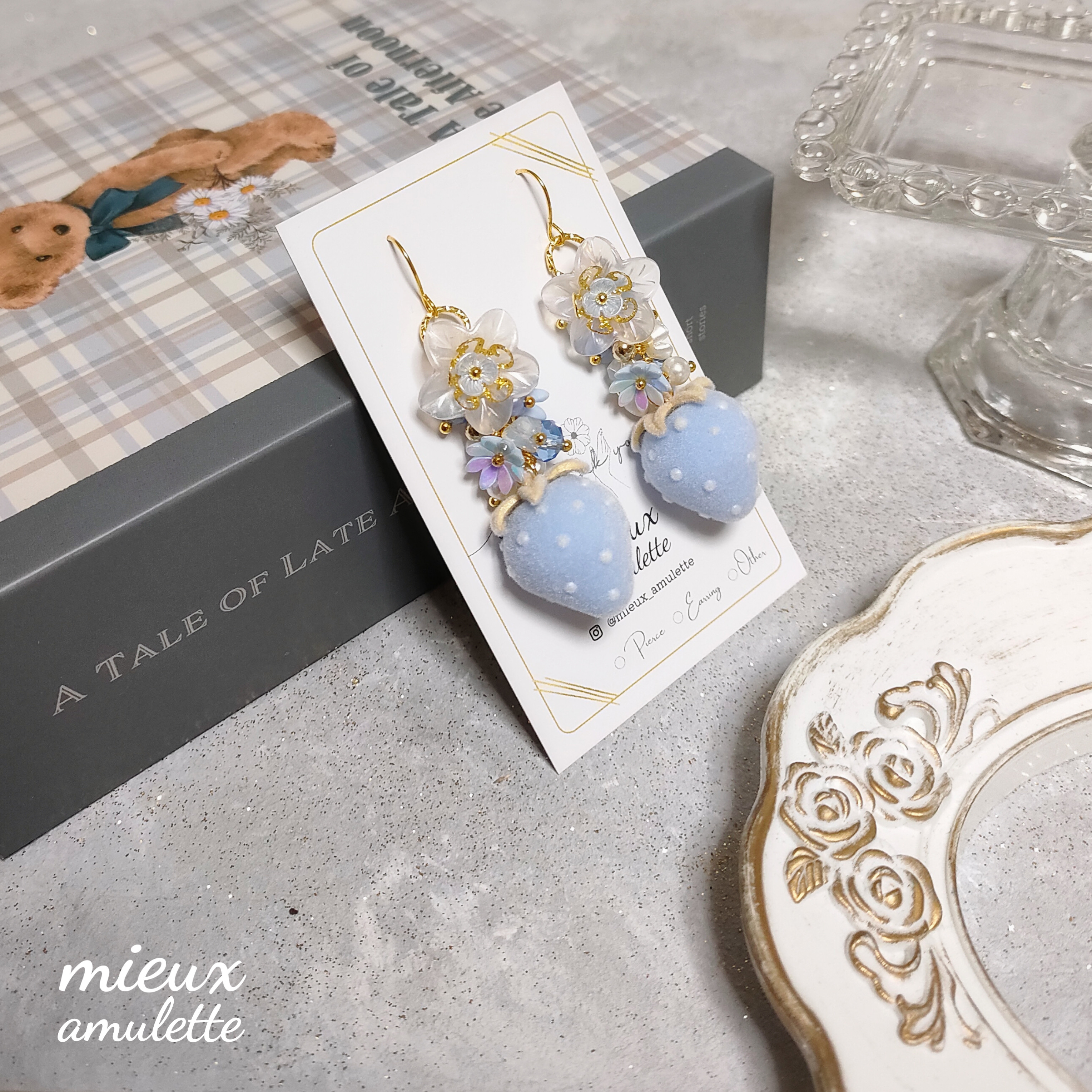 いちごピアス　イヤリング♡