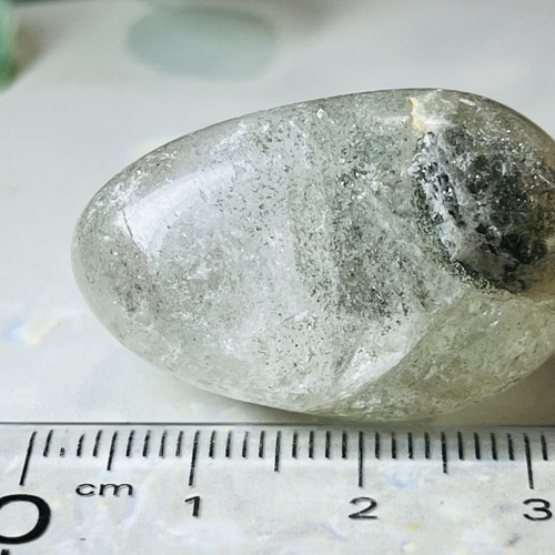 ガーデンクォーツタンブル 7 ( レインボーあり ) レインボー✨ 苔入り