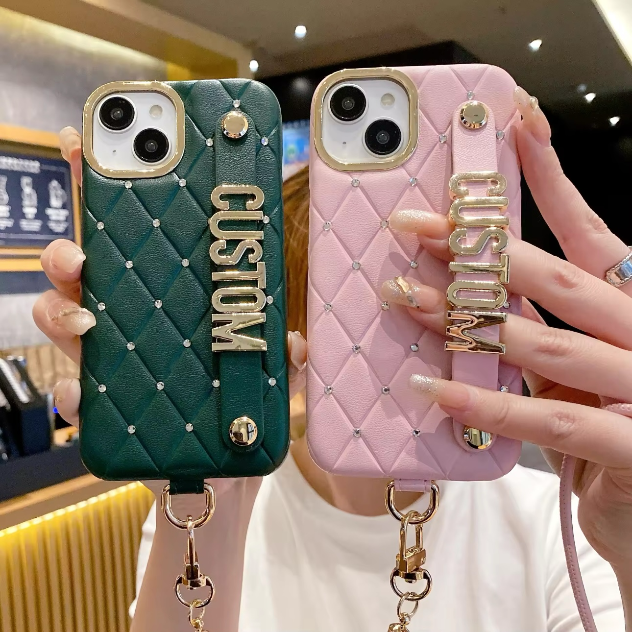 とっても可愛いストーンケースに名入れOK♡ストラップ付♪カスタムiPhoneケース