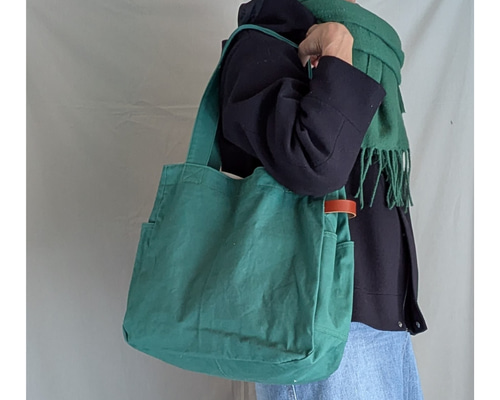 バッグ トートバッグ おしゃれ A4 たくさん入る 帆布 緑 グリーン 1泊