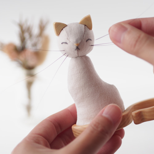 おひげがさせる、ぬいぐるみ。猫からの贈り物 抜けたおひげを