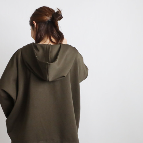 【最終値下げ】HATRA19AW YパーカーLP ホワイト ジェイダ GYDA [MLB] ショートパーカー （オフホワイト