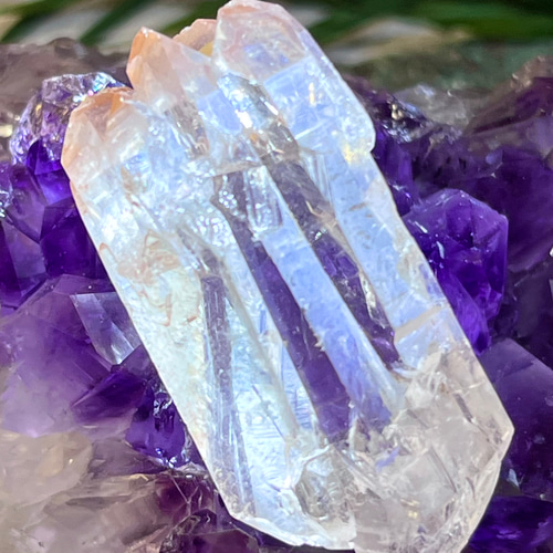 カテドラル　ピンクレムリアンシードクリスタル　観音水晶　原石　ポイント ピンクレムリアンシードクリスタル(水晶)ポイント Pink Lemurian