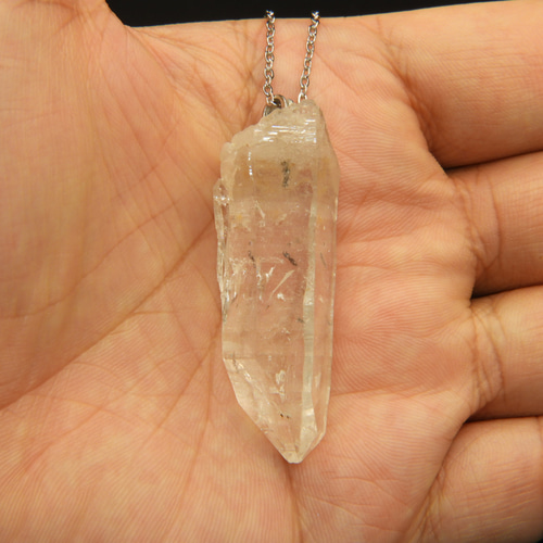 インドマニハール(別産地)産 オレンジルチルインクォーツ原石