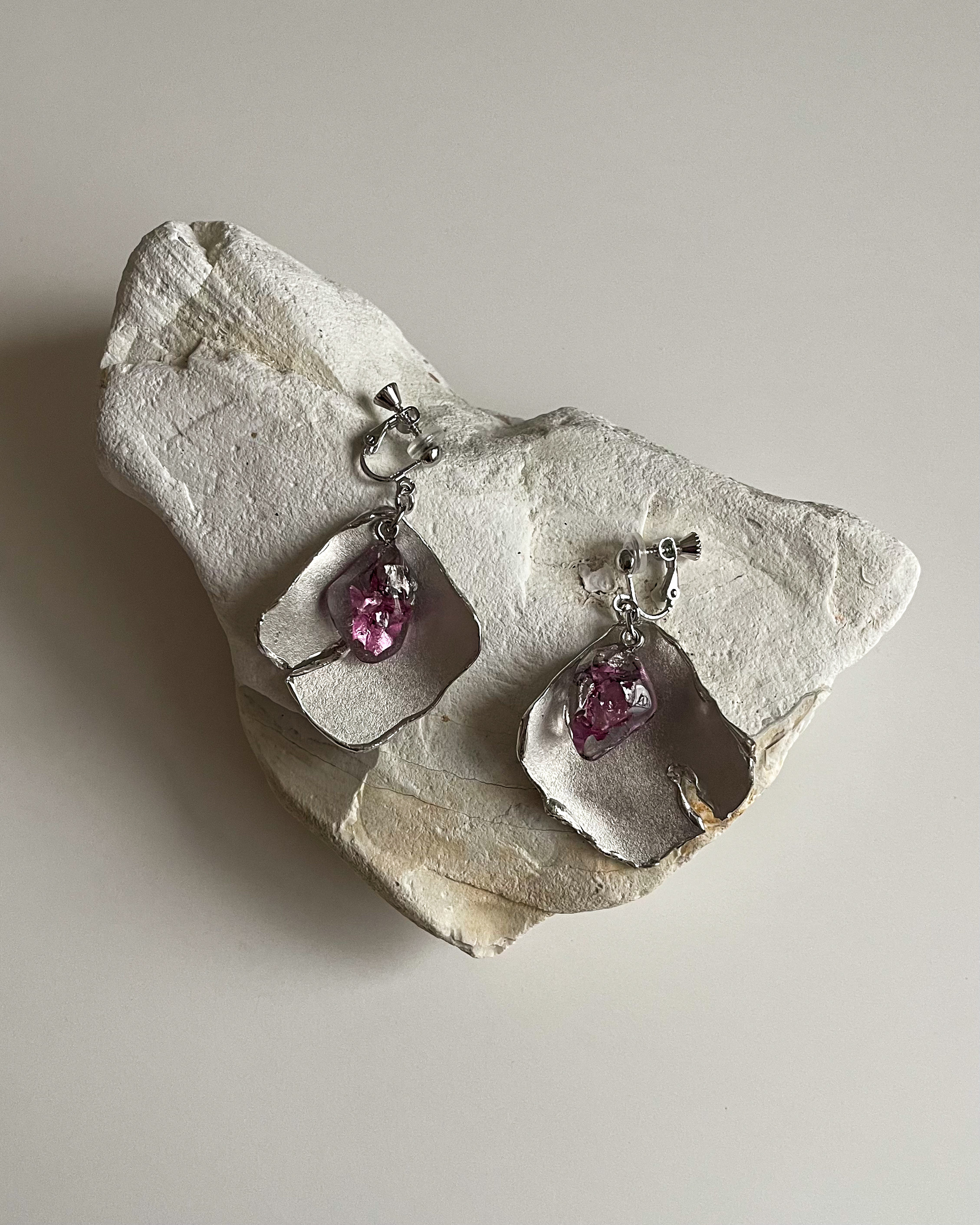suzu leaf earring【pink×silver】イヤリング・ノンホールピアス
