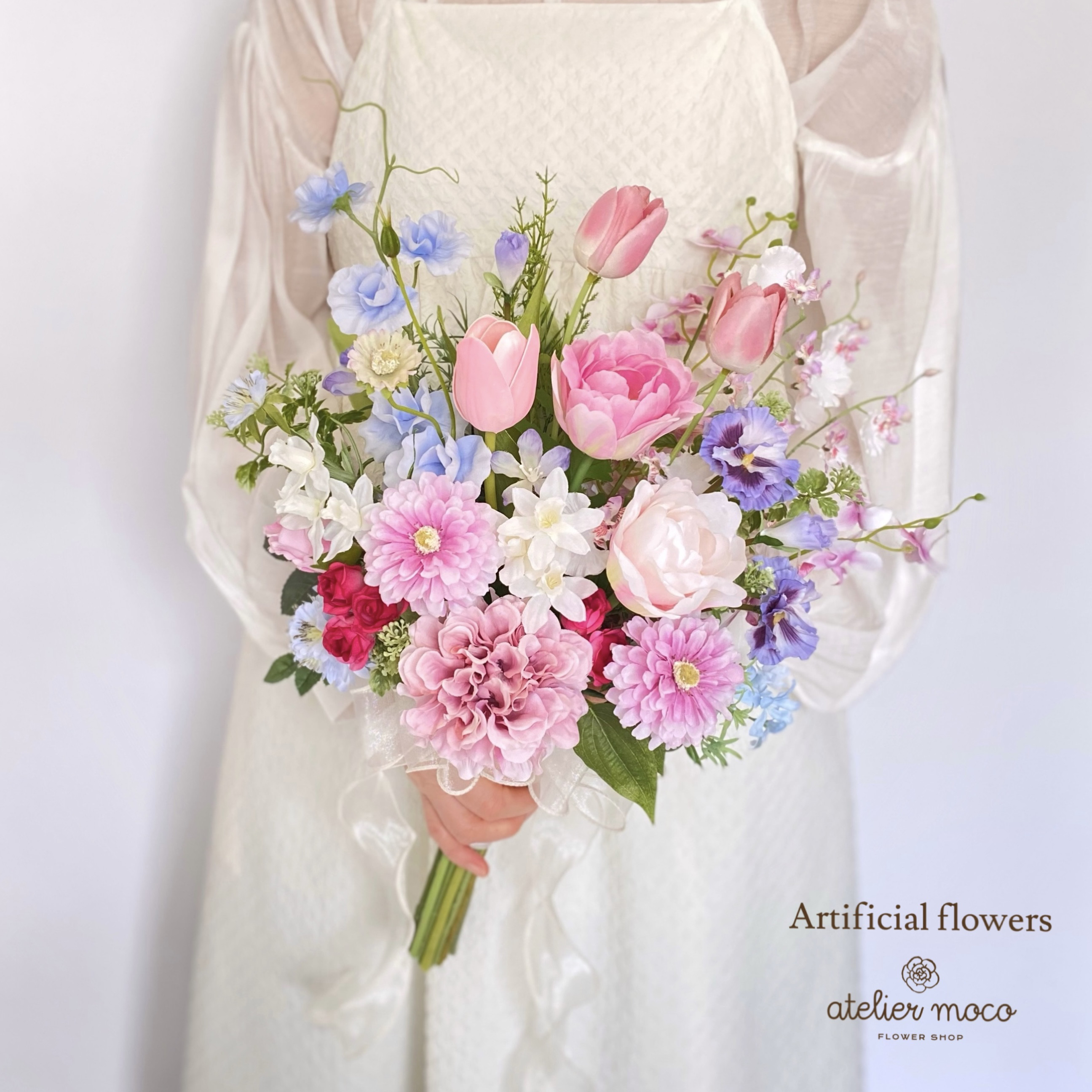 【受注再販】ピンクダリアと チューリップ の クラッチブーケ（造花・ウェディング・結婚式・前撮り・フォト・ブーケ