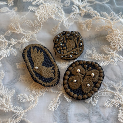 大人気♡たんぽぽブローチ〇ミナペルホネン ブローチ chaki 通販