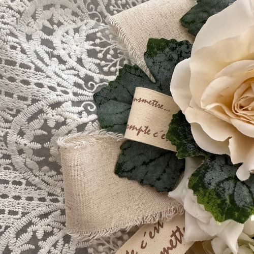 white rose 30cm【リース・ドアリース・玄関リース・造花リース・結婚