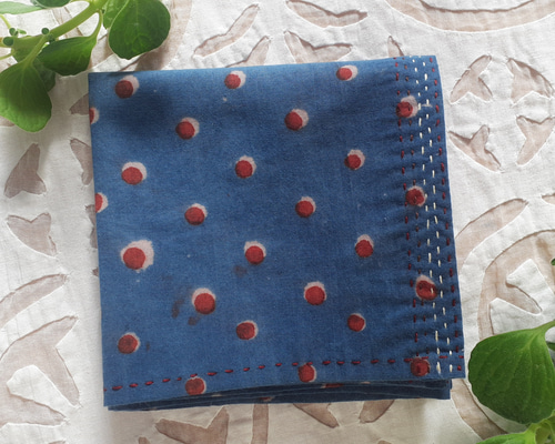 藍染め ブロックプリント インド綿バンダナ～ドット柄 〈 草木染め