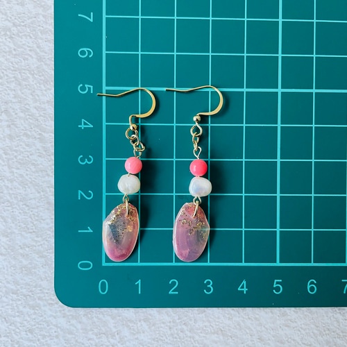 桜貝ピアス イヤリング 淡水バロックパールと珊瑚ビーズ ゴールド