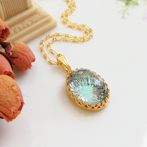 ヴィンテージガラス ヴィトレイルライト オーバル ネックレス