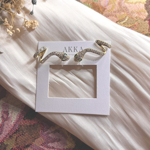 SWAROVSKI   スネークピアス　イヤーカフ SWAROVSKI スネークピアス イヤーカフ サージカルステンレス316L