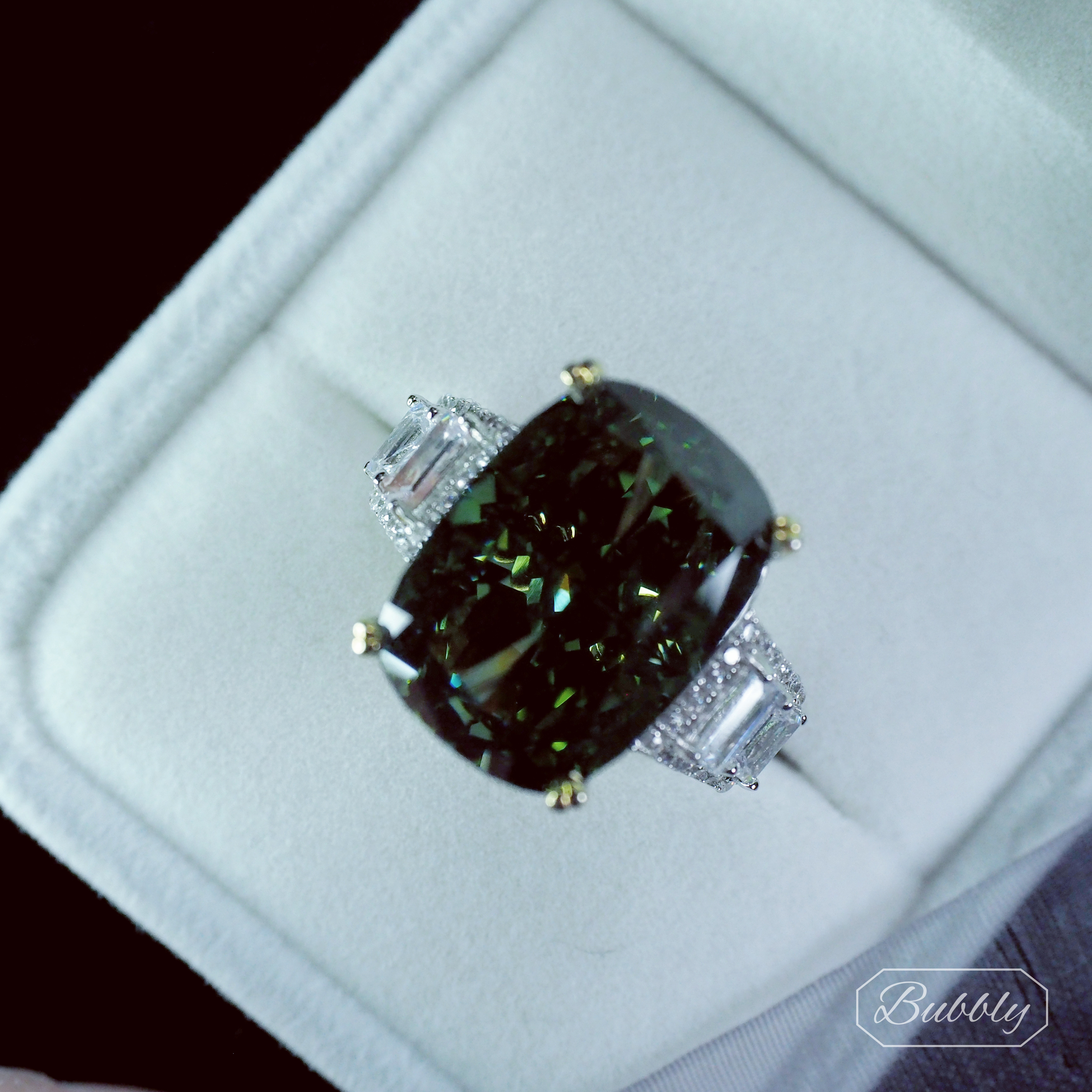 【極上の輝き】　高炭素ダイヤモンド　バブリーヘイローリング　14カラット 指輪 18,200円