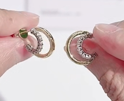 モアッサナイト　wフープ　ピアス　スタッド　ピアス　キラキラ　ラグジュアリー　k18 プラチナ　ホワイトゴールド