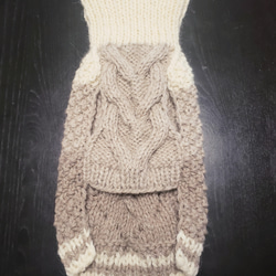 犬服♪ざっくりとしたハート模様のタートルネック手編みセーター リード通し穴有り(小型犬S～SM) 4枚目の画像